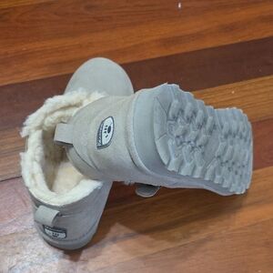BearPaw Ankle Boots in Light Gray with Cream Lining
